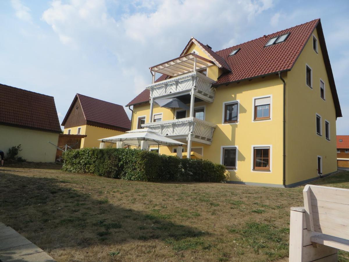 Pension-Gästehaus Küblböck Neualbenreuth Exterior foto